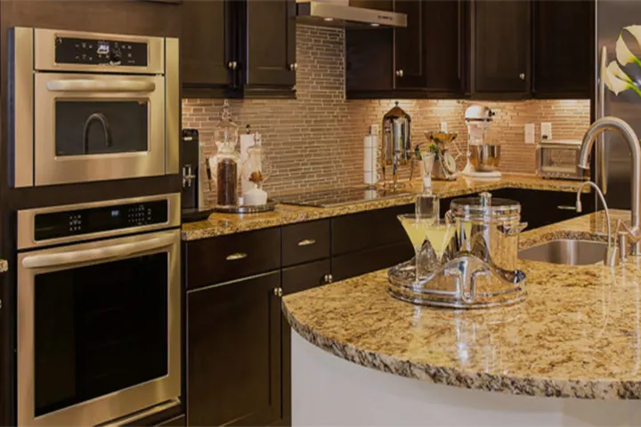 Arkadia Surfaces: countertops project photo, Annapolis, MD
