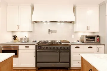 Cameo Kitchens Inc: kitchen and bath showrooms project photo, Falls Church, VA