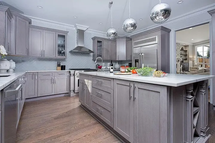 Decorum Styles: kitchen and bath showrooms project photo, Brunswick, GA