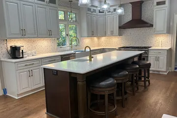 GG Kitchen and Bath: kitchen and bath showrooms project photo, Oakwood, GA