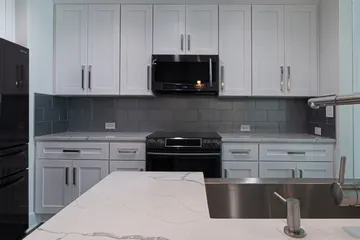 GIM Construction, LLC: kitchen remodeling project photo, Suwanee, GA