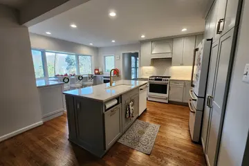HandyMensch Home Remodeling: kitchen remodeling project photo, Fairfax, VA
