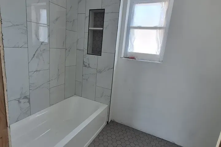 LM Pro Remodeling Group: kitchen remodeling project photo, Newark, NJ