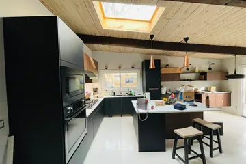 M&H Renovations LLC: kitchen remodeling project photo, Atlanta, GA