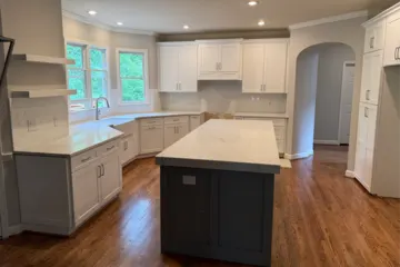 Nuova Cabinet: buying kitchen cabinets project photo, Peachtree Corners, GA