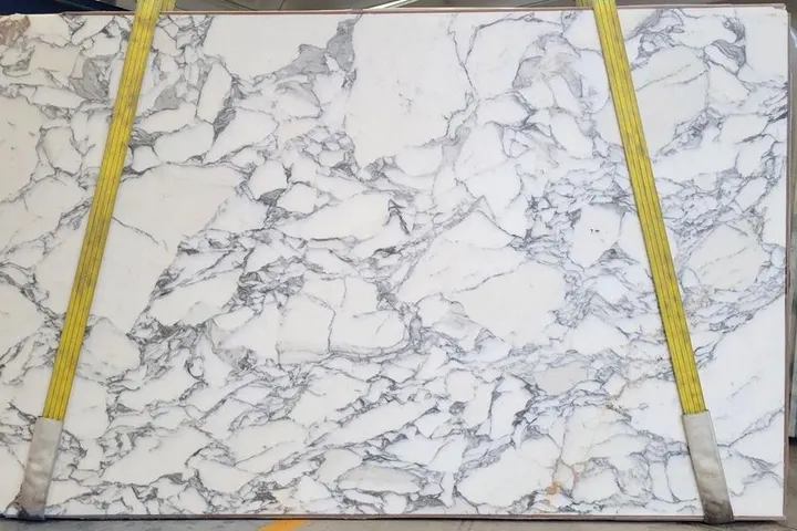 Paragon Exotic Stones: countertops project photo, Delran, NJ