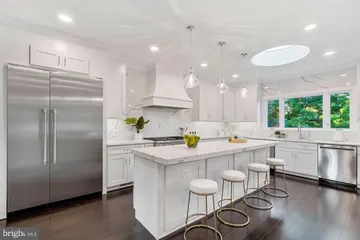 Quick Countertop & Cabinets: buying kitchen cabinets project photo, Gaithersburg, MD