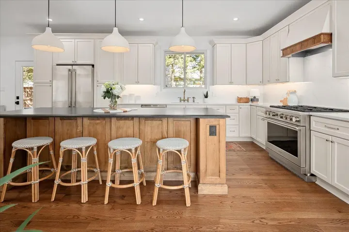 Star Granite & Marble: countertops project photo, Springfield, VA